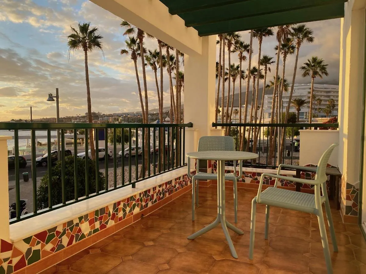 Tres Terrazas Ocean View Apartment 阿德耶